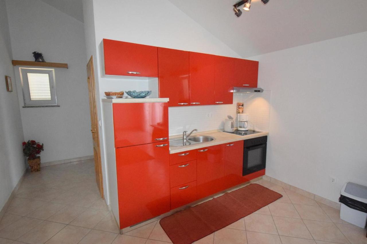 Apartments Gabrijel Малинска Екстериор снимка