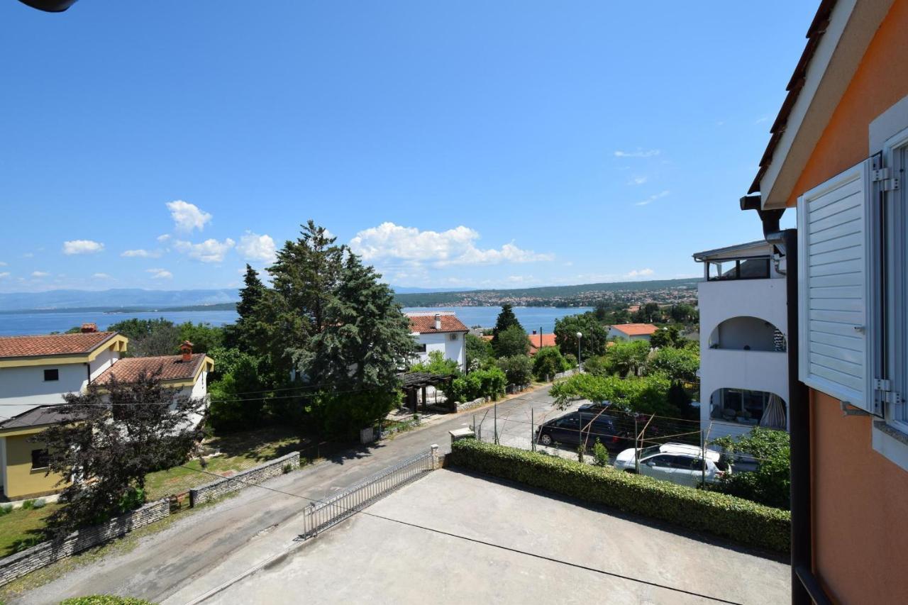 Apartments Gabrijel Малинска Екстериор снимка