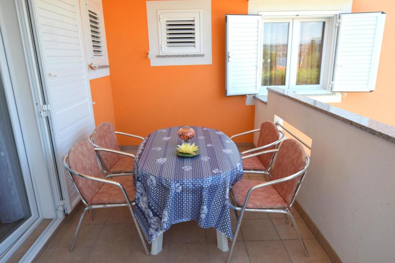 Apartments Gabrijel Малинска Екстериор снимка