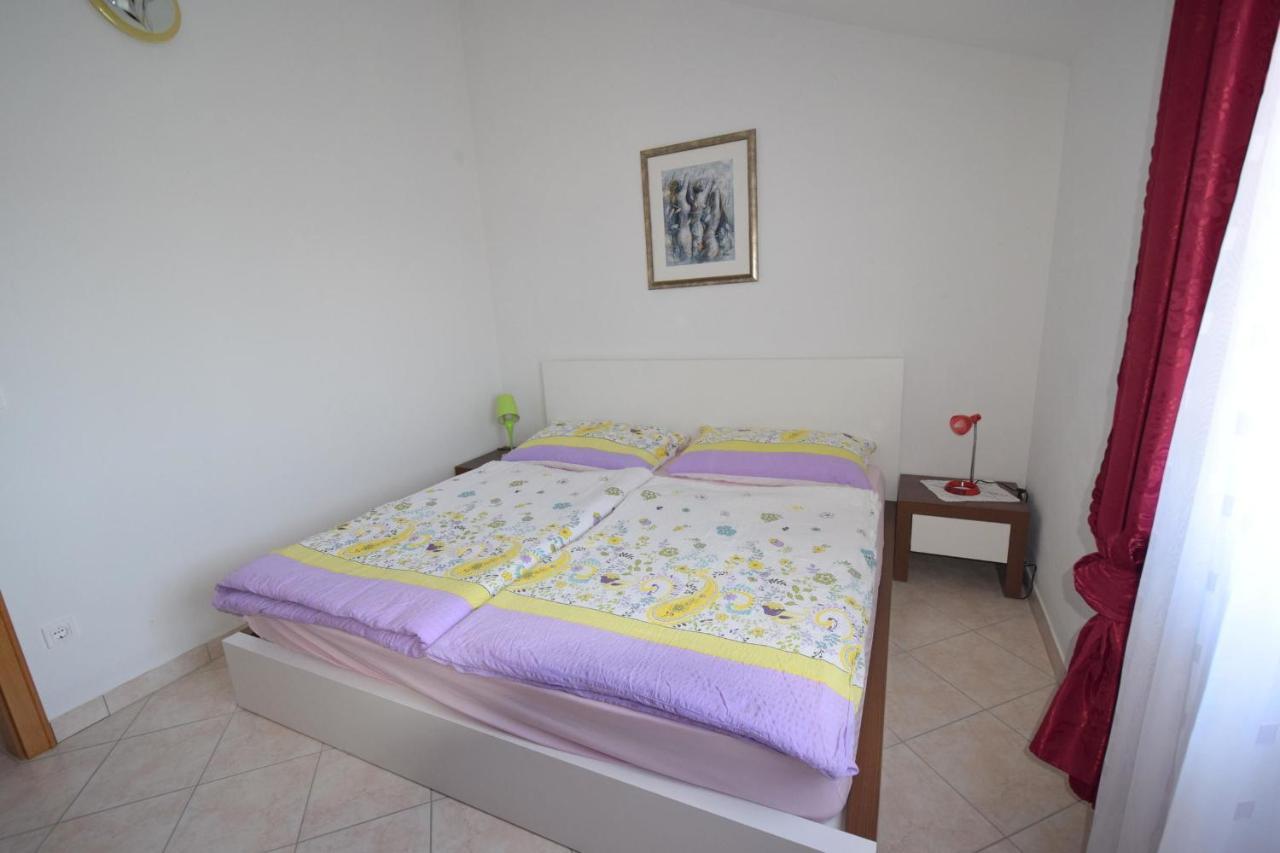 Apartments Gabrijel Малинска Екстериор снимка